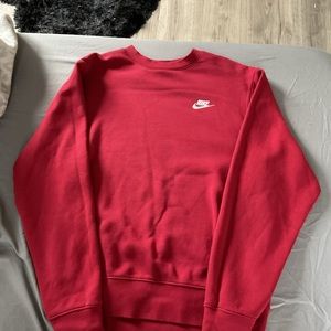 maroon nike crew neck